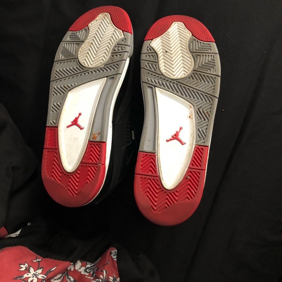 jordan 4s - Picture 7 of 7